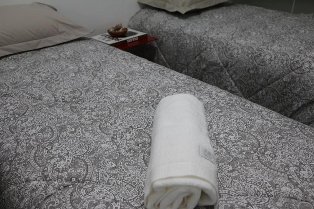 Excelente Quarto Com Cama De Casal King Em Casa Perto Do Aeroporto De Curitiba São José dos Pinhais Exterior photo